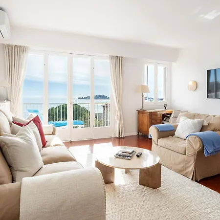 Premium Penthouse With Panoramic Sea View