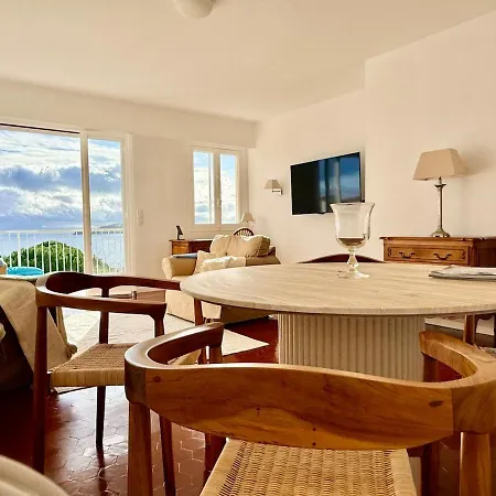 Apartment Premium Penthouse With Panoramic Sea View