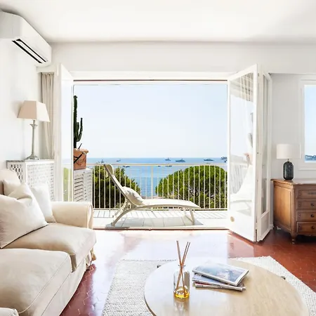 Premium Penthouse With Panoramic Sea View
